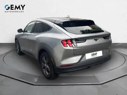 Photo 6 Ford Mustang  Mach-E Standard Range 76 kWh 269 ch