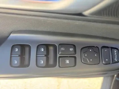 Photo 21 Hyundai Kona  Hybrid 141