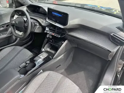 Photo 12 Peugeot 2008  Hybrid 136 e-DCS6