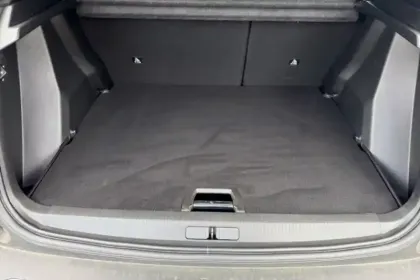 Photo 8 Peugeot 2008  PureTech 100 S&S BVM6