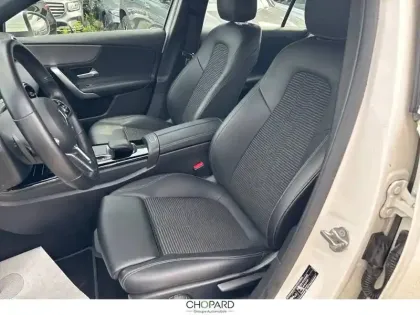 Photo 8 Mercedes Classe A  180 d 8G-DCT