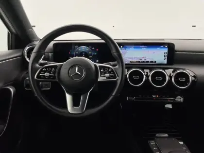 Photo 71 Mercedes Classe A  180 d 8G-DCT