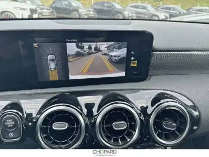 Photo 15 Mercedes Classe A  180 d 8G-DCT