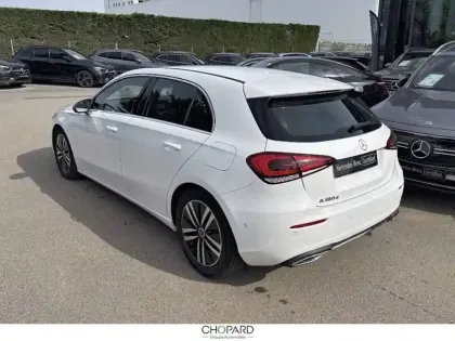 Photo 18 Mercedes Classe A  180 d 8G-DCT