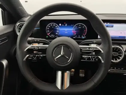 Photo 22 Mercedes Classe A  200 d 8G-DCT