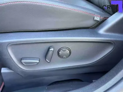 Photo 33 Ford Kuga  2.5 Duratec 243 ch PHEV Powershift