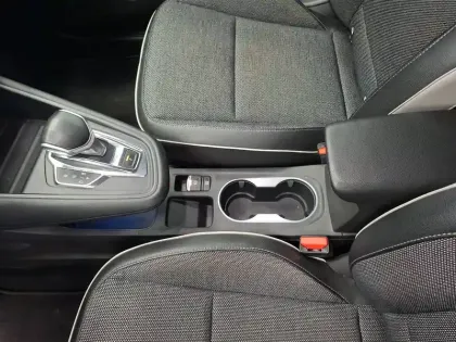 Photo 21 Renault Captur  E-Tech Plug-in 160