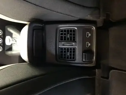Photo 30 Renault Captur  E-Tech Plug-in 160