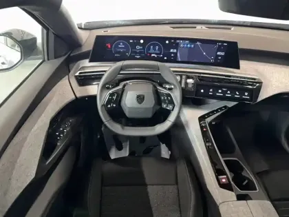 Photo 19 Peugeot 5008  Hybrid 145 ch e-DCS6