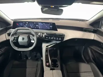 Photo 20 Peugeot 5008  Hybrid 145 ch e-DCS6