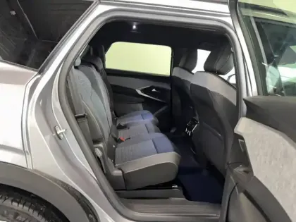 Photo 8 Peugeot 5008  Hybrid 145 ch e-DCS6
