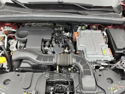 Photo 48 Renault Captur  E-Tech hybride 145
