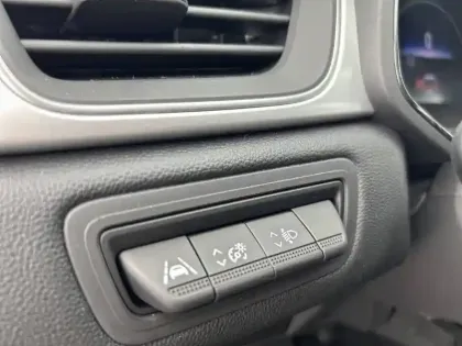 Photo 42 Renault Captur  E-Tech hybride 145