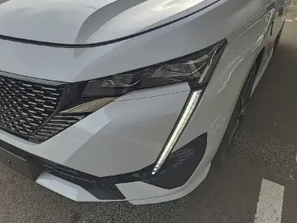Photo 15 Peugeot 308  SW PureTech 130ch S&S EAT8