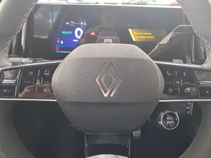 Photo 14 Renault Megane  E-Tech 220 ch autonomie confort