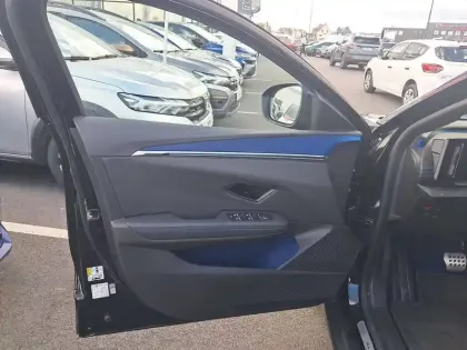 Photo 10 Renault Megane  E-Tech 220 ch autonomie confort