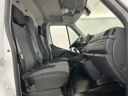 Photo 27 Renault Master  FGN TRAC F3300 L2H2 BLUE DCI 180
