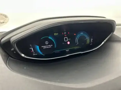 Photo 9 Peugeot 3008  Hybrid 225 e-EAT8