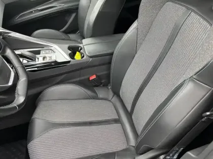Photo 10 Peugeot 3008  Hybrid 225 e-EAT8