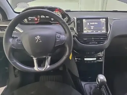 Photo 28 Peugeot 2008  PureTech 110ch S&S BVM6