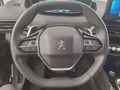 Photo 8 Peugeot 3008  Hybrid 225 e-EAT8