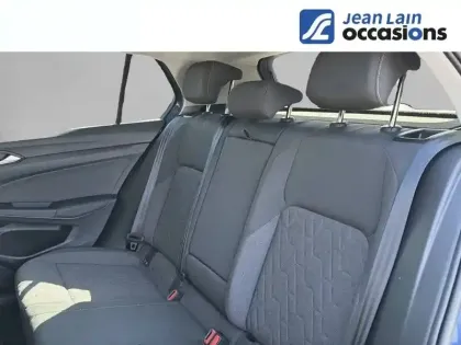 Photo 16 Volkswagen Golf  1.5 eHybrid 204 DSG6