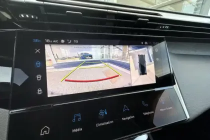 Photo 18 Peugeot 308  PHEV 180 e-EAT8