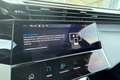 Photo 16 Peugeot 308  PHEV 180 e-EAT8