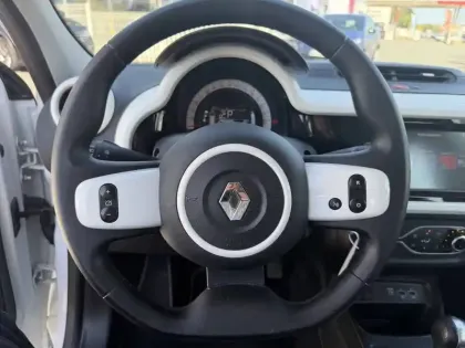 Photo 10 Renault Twingo  III Achat Intégral - 21