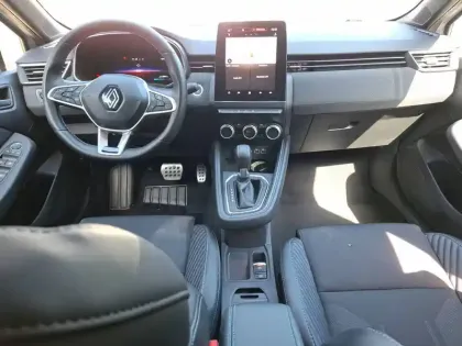 Photo 9 Renault Clio  E-Tech full hybrid 145