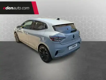 Photo 17 Renault Clio  E-Tech full hybrid 145