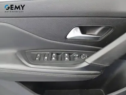 Photo 40 Peugeot 308  SW BlueHDi 130ch S&S EAT8