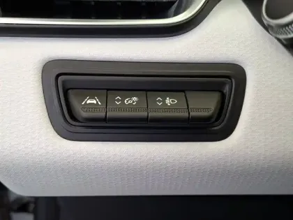 Photo 30 Renault Clio  E-Tech 140