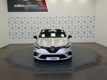 Photo 7 Renault Clio  E-Tech 140