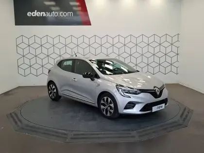 Photo 6 Renault Clio  E-Tech 140
