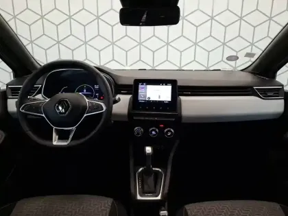 Photo 10 Renault Clio  E-Tech 140