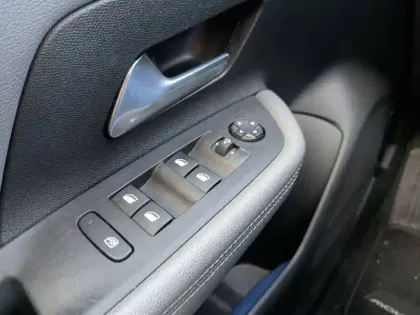 Photo 14 Opel Mokka  Electrique 136 ch & Batterie 50 kWh