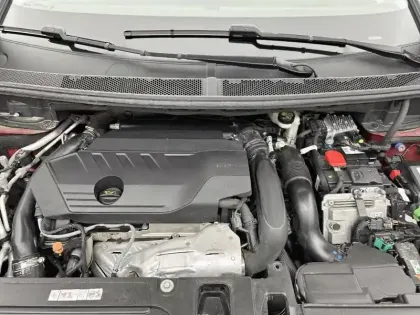 Photo 56 Peugeot 3008  Hybrid 225 e-EAT8