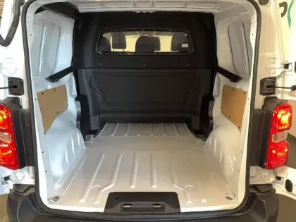 Photo 16 Peugeot Expert E- CA FIXE M ELECTRIQUE 100 KW(136CH) BATTERIE 75 KWH
