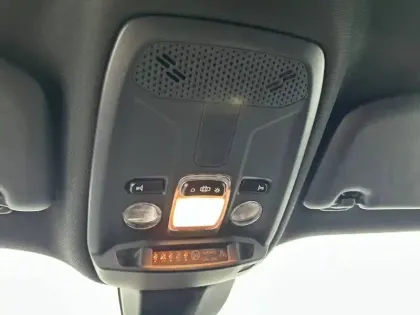 Photo 54 Peugeot 2008  PureTech 100 S&S BVM6