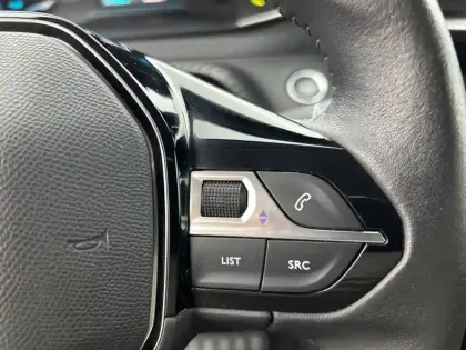 Photo 34 Peugeot 208  Electrique 50 kWh 136ch