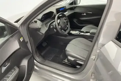 Photo 12 Peugeot 208  Hybrid 110 ch e-DCS6