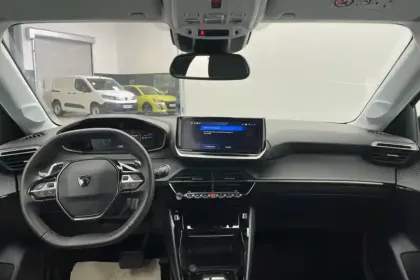 Photo 8 Peugeot 208  Hybrid 110 ch e-DCS6