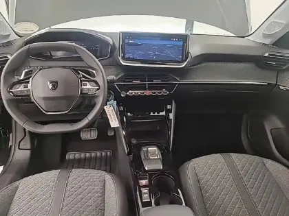 Photo 33 Peugeot 208  Hybrid 100 e-DCS6