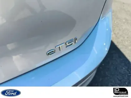 Photo 12 Volkswagen Golf  1.5 eTSI OPF 150 DSG7