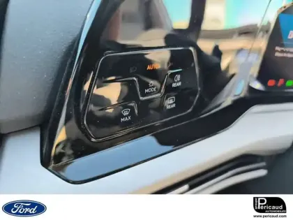 Photo 19 Volkswagen Golf  1.5 eTSI OPF 150 DSG7