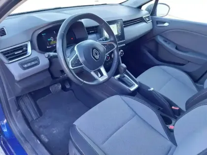 Photo 8 Renault Clio  E-Tech full hybrid 145 ch GSR2