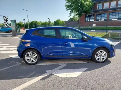 Photo 5 Renault Clio  E-Tech full hybrid 145 ch GSR2