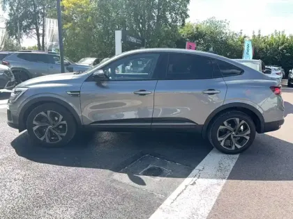 Photo 8 Renault Arkana  E-Tech hybride 145 - 22