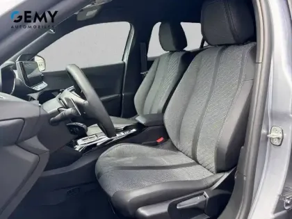 Photo 8 Peugeot 2008  Hybrid 145 e-DCS6